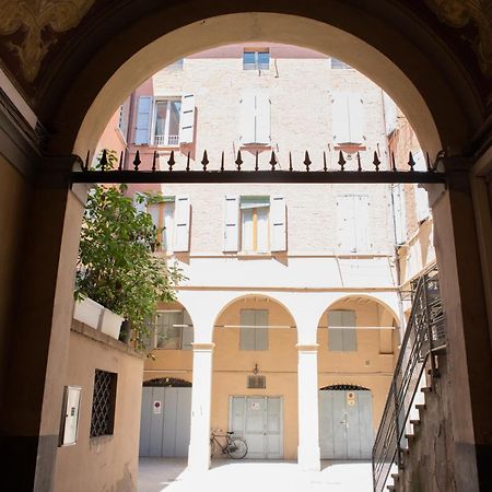 Maison La Pomposa Modena Exteriör bild